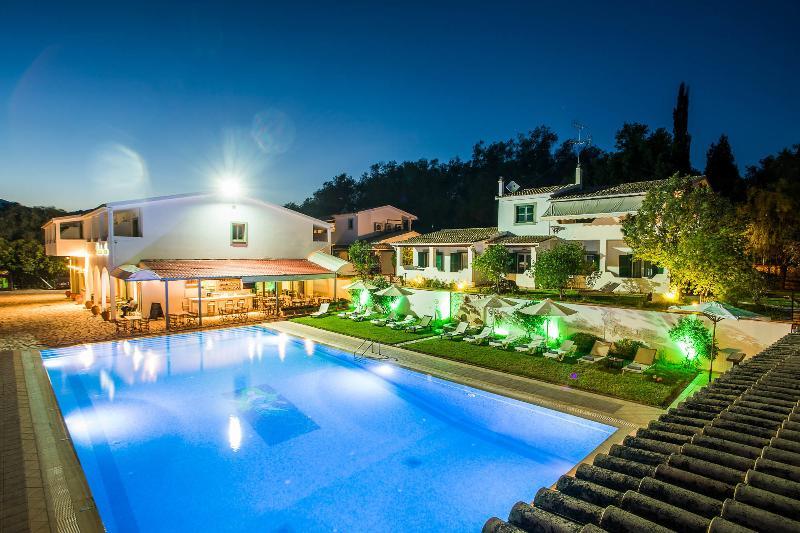 Paradise Inn Liapades Corfu Exterior photo